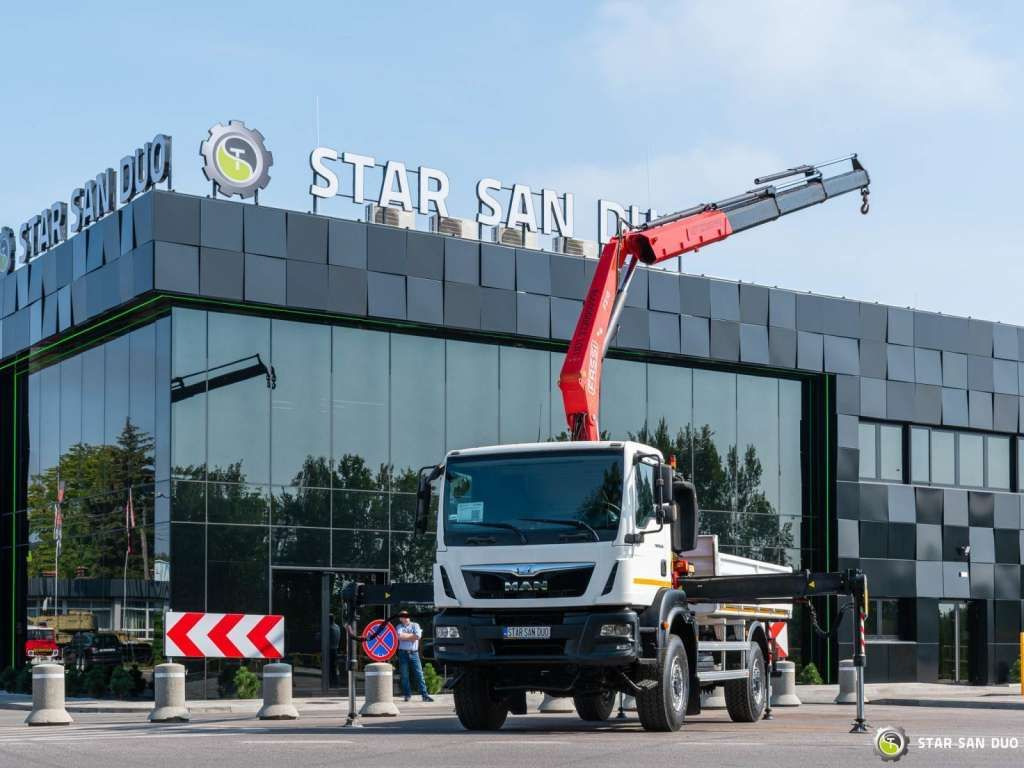 MAN TGM 18.250 4x4 Fassi F215A.0.23 Active HDS Cran - Vinçli kamyon: fotoğraf 3 MAN TGM 18.250 4x4 Fassi F215A.0.23 Active HDS Cran - Vinçli kamyon: fotoğraf 3