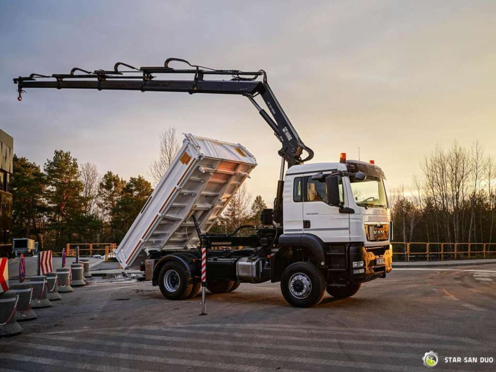MAN TGS 18.360 4x4 HIAB 144 E-4 Crane Kipper MAN TGS 18.360 4x4 HIAB 144 E-4 Crane Kipper - Vinçli kamyon, Damperli kamyon: fotoğraf 3 MAN TGS 18.360 4x4 HIAB 144 E-4 Crane Kipper MAN TGS 18.360 4x4 HIAB 144 E-4 Crane Kipper - Vinçli kamyon, Damperli kamyon: fotoğraf 3