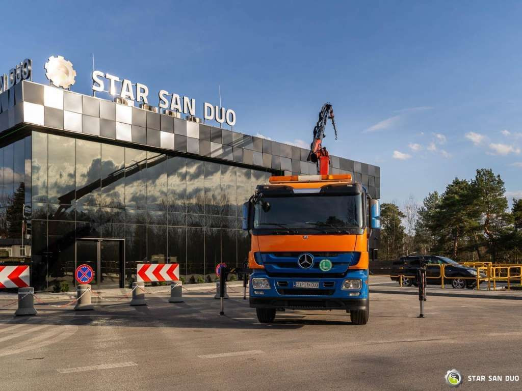Mercedes-Benz ACTROS 2541 6x2 Palfinger PK 34002 Crane Winch - Vinçli kamyon: fotoğraf 4 Mercedes-Benz ACTROS 2541 6x2 Palfinger PK 34002 Crane Winch - Vinçli kamyon: fotoğraf 4