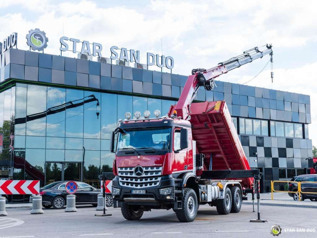 Mercedes-Benz AROCS 3345 6x6 HMF 3220 Winch Crane tipper - Vinçli kamyon: fotoğraf 1 Mercedes-Benz AROCS 3345 6x6 HMF 3220 Winch Crane tipper - Vinçli kamyon: fotoğraf 1