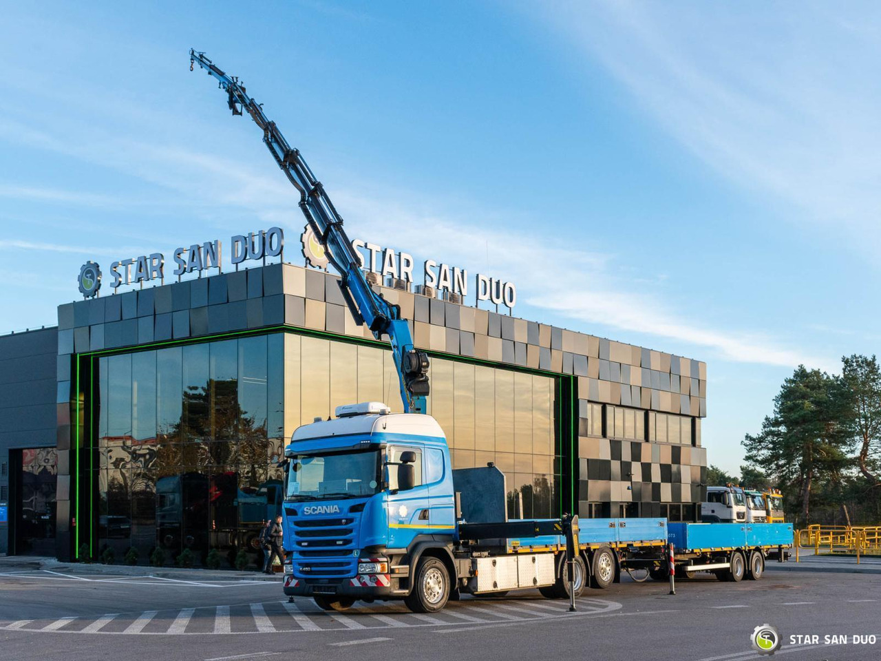 - Vinçli kamyon: fotoğraf 4 - Vinçli kamyon: fotoğraf 4