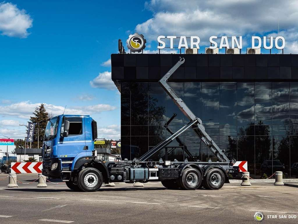 Tatra T158 PHOENIX 6x6 Euro 6 - Şasi kamyon: fotoğraf 2 Tatra T158 PHOENIX 6x6 Euro 6 - Şasi kamyon: fotoğraf 2