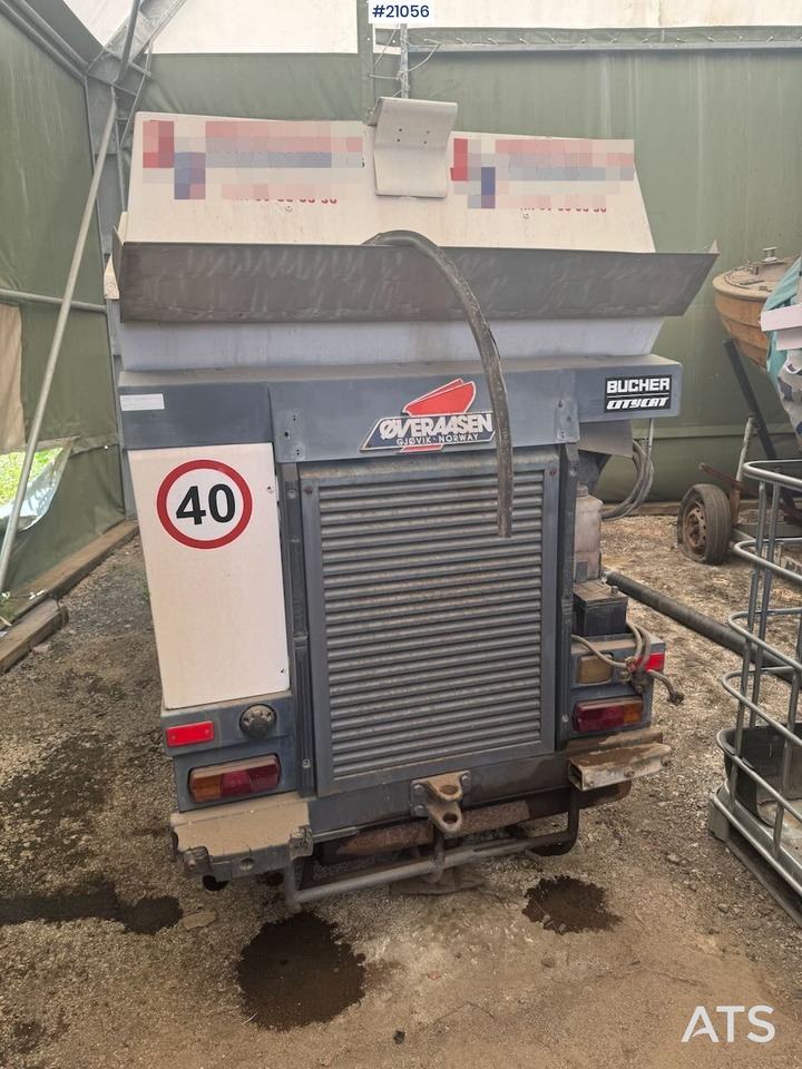 Bucher K-1700 - Yol süpürme aracı: fotoğraf 1 Bucher K-1700 - Yol süpürme aracı: fotoğraf 1