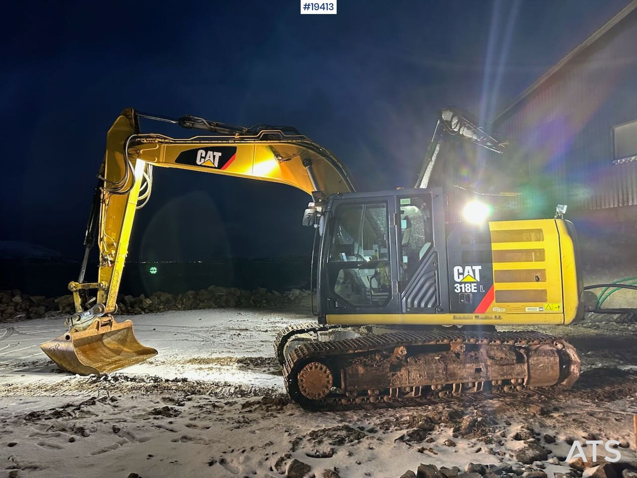 CAT 318EL crawler excavator w/ Cleaning bucket, tooth bucket and rototilt. WATCH VIDEO. - Ekskavatör: fotoğraf 2 CAT 318EL crawler excavator w/ Cleaning bucket, tooth bucket and rototilt. WATCH VIDEO. - Ekskavatör: fotoğraf 2