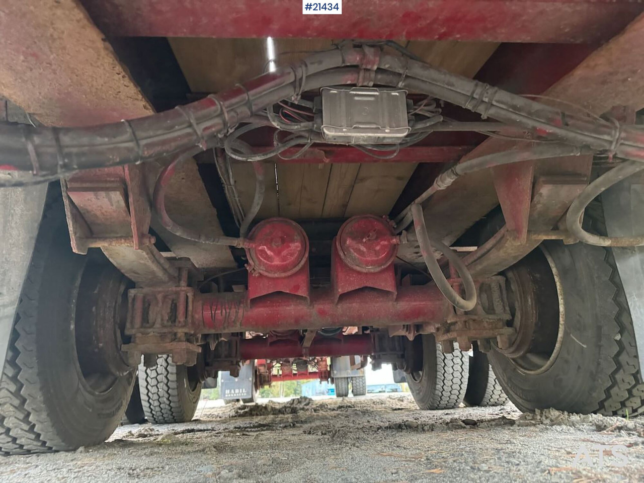 Asfalt serici Caterpillar AP 300: fotoğraf 14
