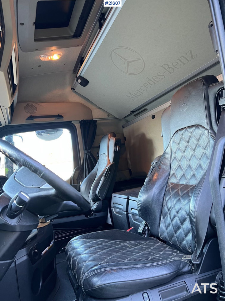 Çekici Mercedes Arocs 2663 trekkvogn: fotoğraf 15 Çekici Mercedes Arocs 2663 trekkvogn: fotoğraf 15