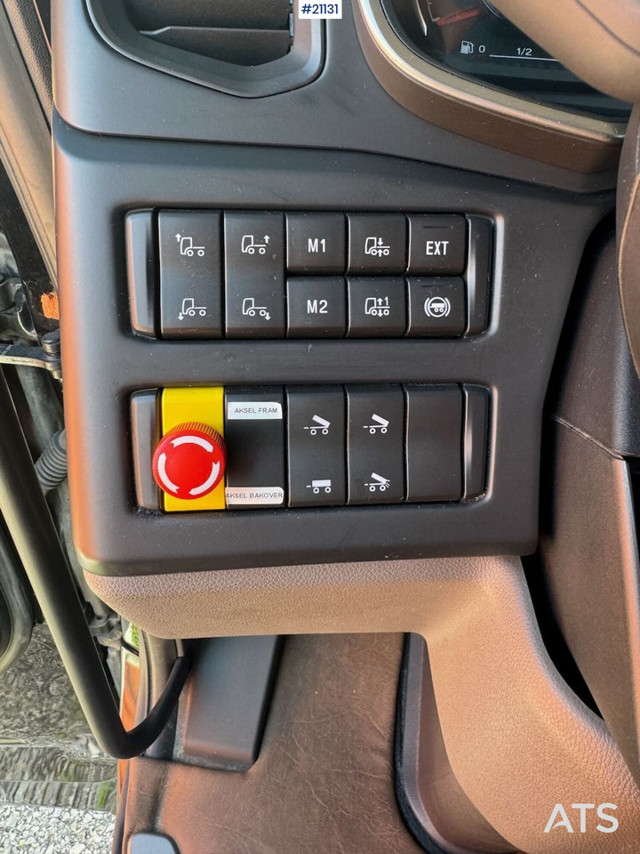 Çekici Scania S660: fotoğraf 24 Çekici Scania S660: fotoğraf 24