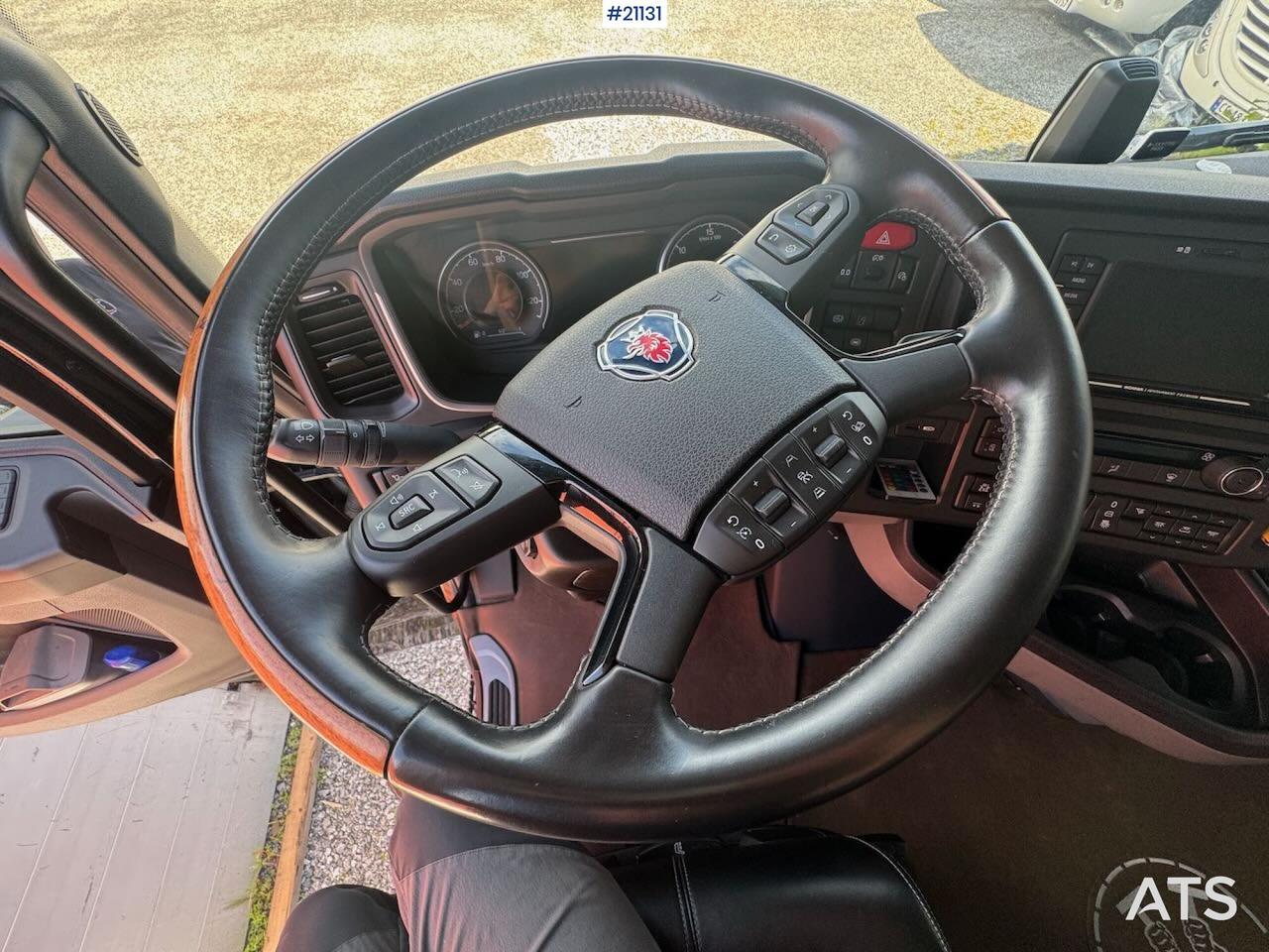 Çekici Scania S660: fotoğraf 21 Çekici Scania S660: fotoğraf 21