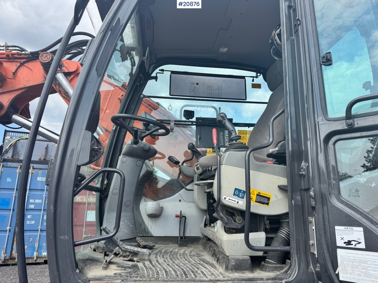 Tekerlekli ekskavatör Hitachi ZX140W-5B: fotoğraf 25