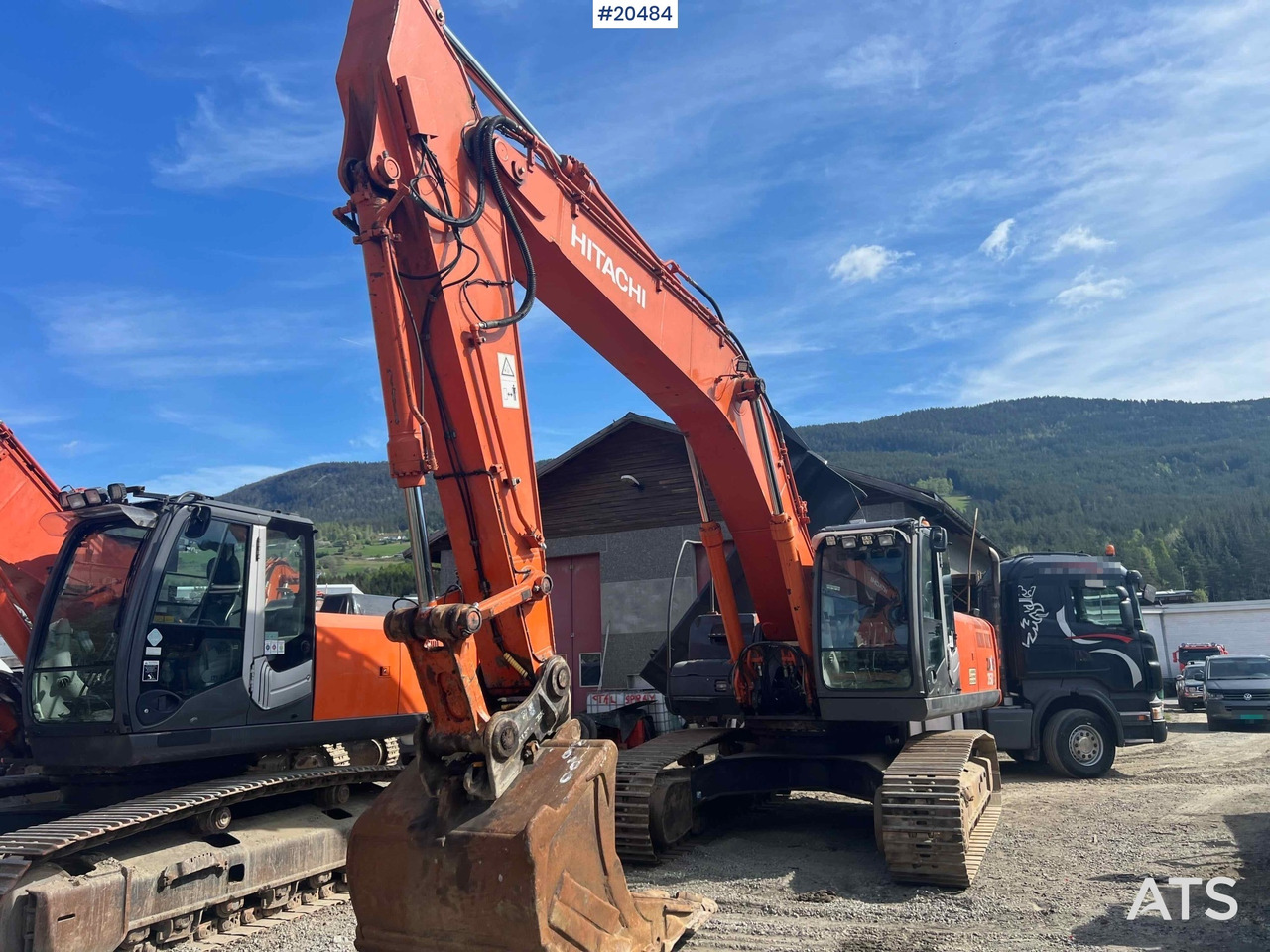 Hitachi ZX350LC-3 - Ekskavatör: fotoğraf 2 Hitachi ZX350LC-3 - Ekskavatör: fotoğraf 2