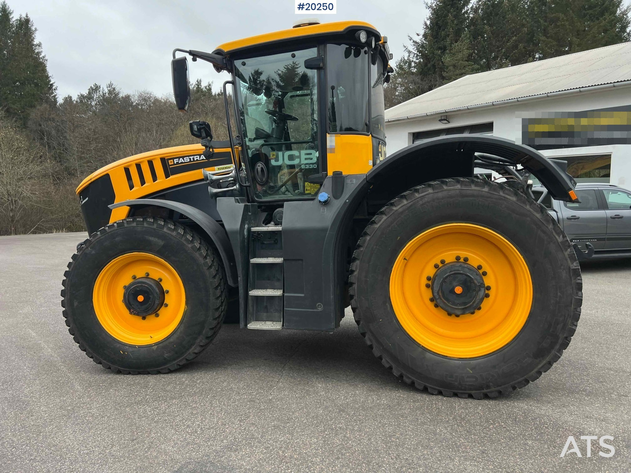 Jcb fastrac 8330 - İş makinaları: fotoğraf 4 Jcb fastrac 8330 - İş makinaları: fotoğraf 4