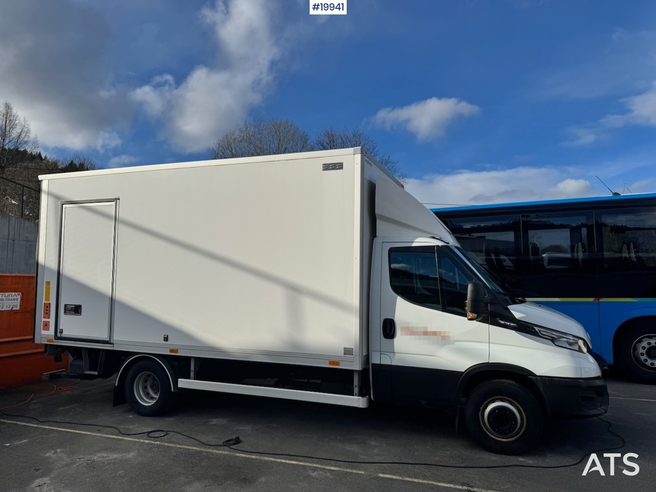 Iveco 70C21 - Kapalı kasa kamyon: fotoğraf 2 Iveco 70C21 - Kapalı kasa kamyon: fotoğraf 2