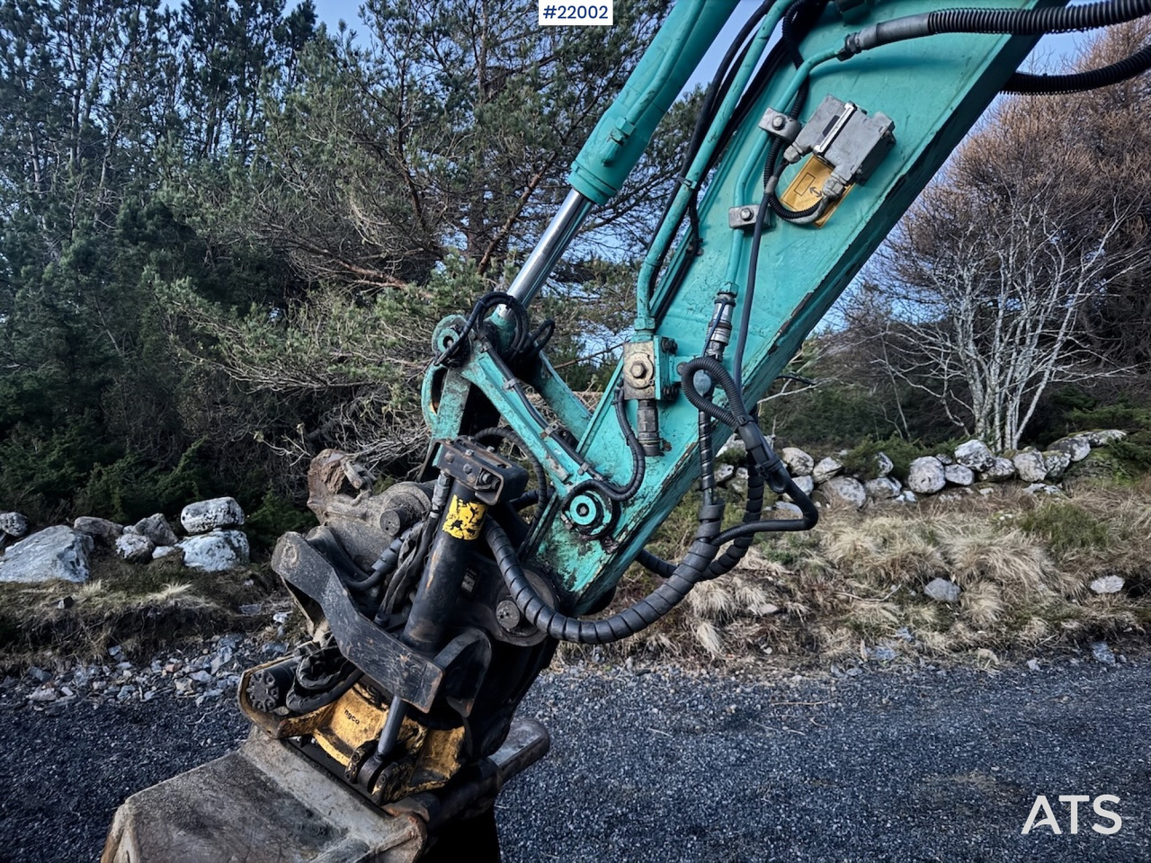 Ekskavatör Kobelco 2016 Kobelco SK75SR Beltegraver m/ Rototilt og Pusseskuffe.: fotoğraf 26