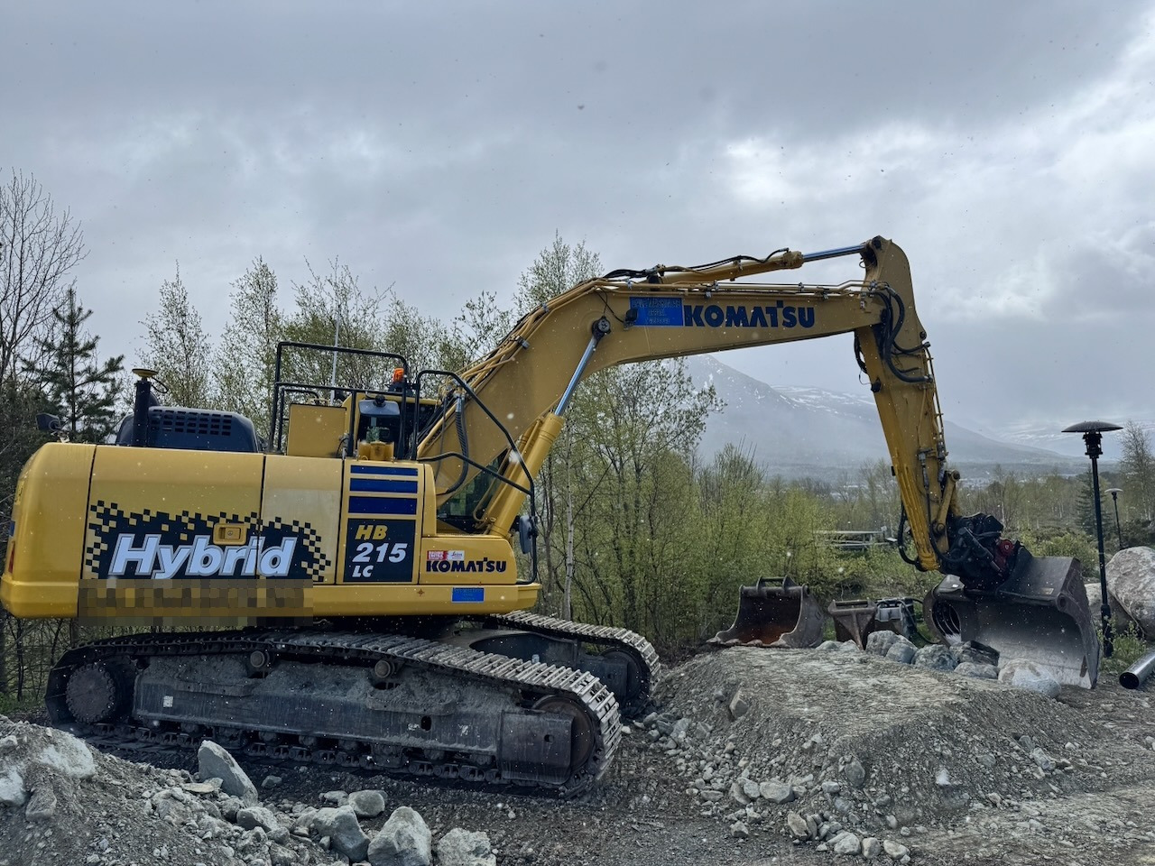 Komatsu HB215LC-2 - Ekskavatör: fotoğraf 3 Komatsu HB215LC-2 - Ekskavatör: fotoğraf 3