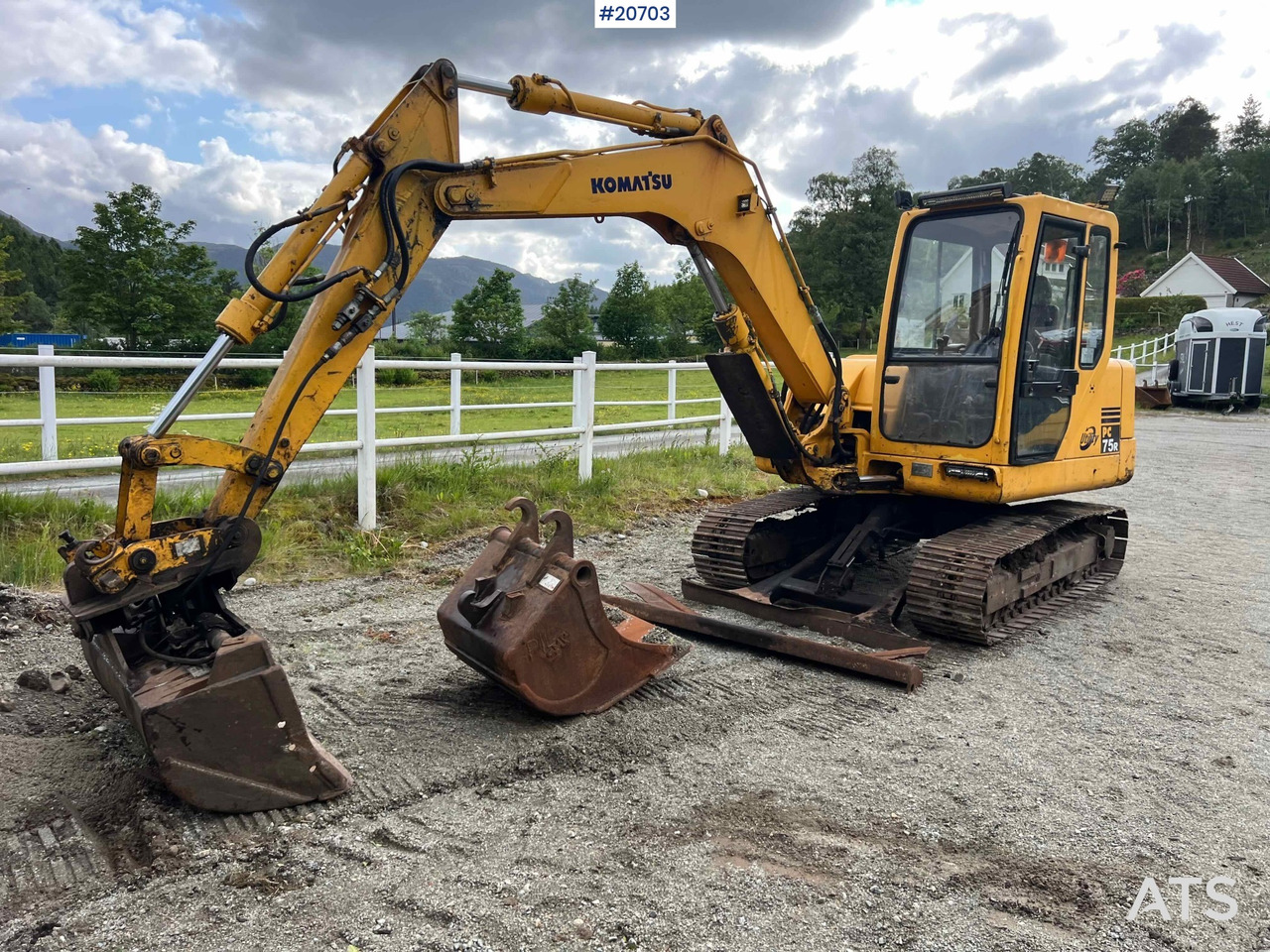 Komatsu PC75 - Ekskavatör: fotoğraf 1 Komatsu PC75 - Ekskavatör: fotoğraf 1