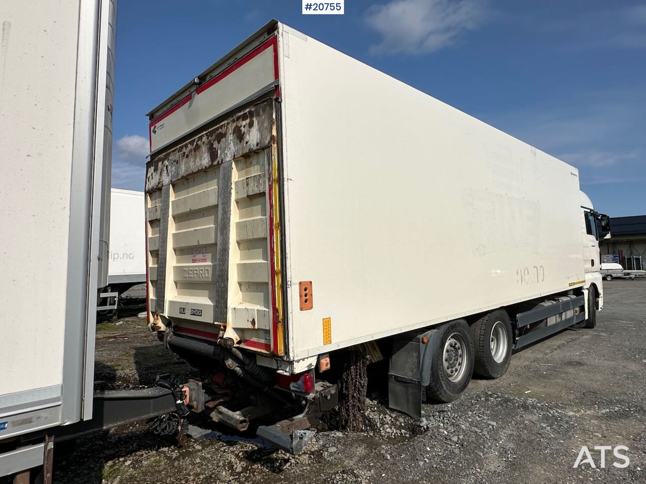 MAN TGX 26.480 - Kapalı kasa kamyon: fotoğraf 4 MAN TGX 26.480 - Kapalı kasa kamyon: fotoğraf 4
