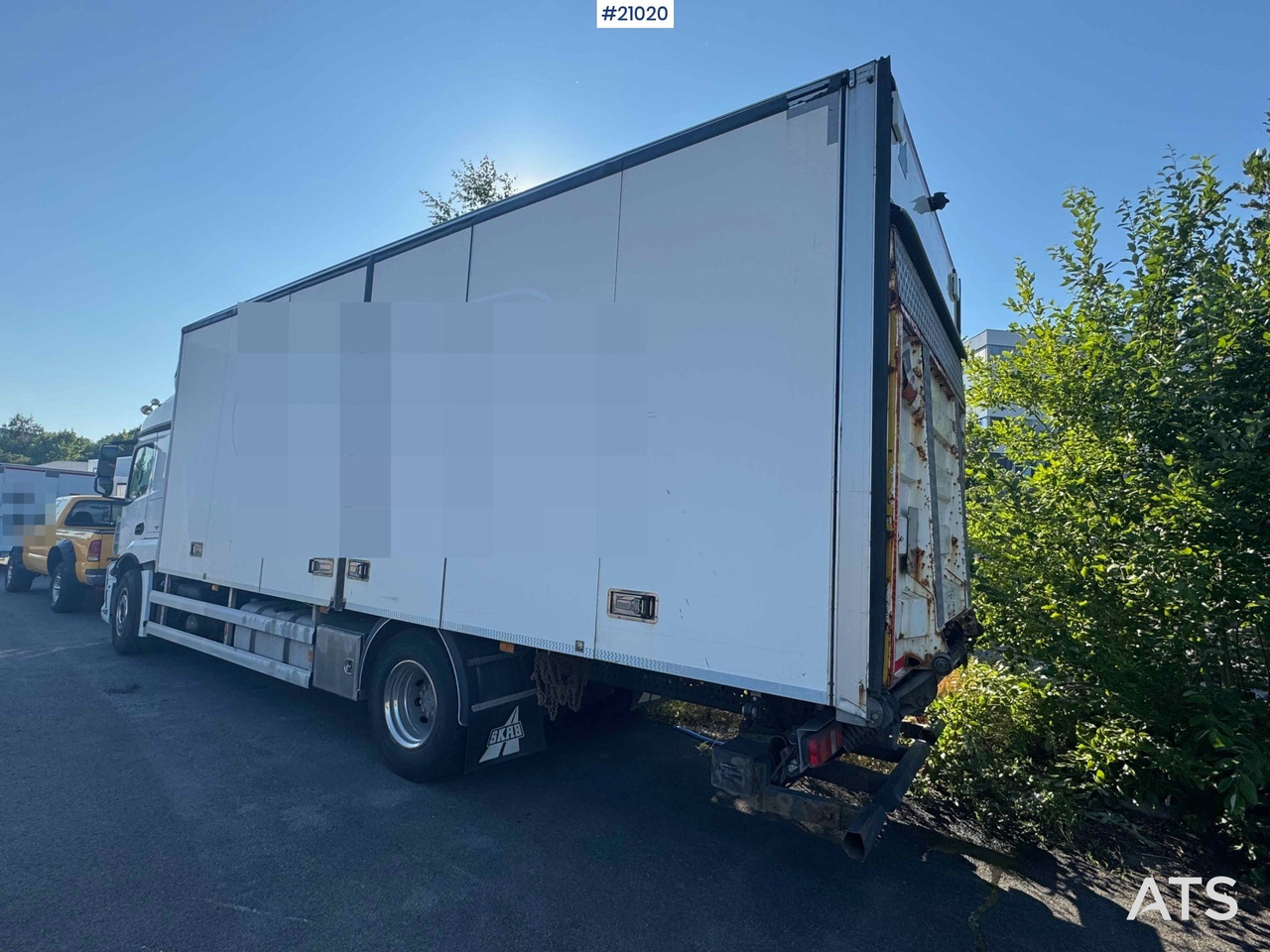 Mercedes Actros - Kapalı kasa kamyon: fotoğraf 4 Mercedes Actros - Kapalı kasa kamyon: fotoğraf 4