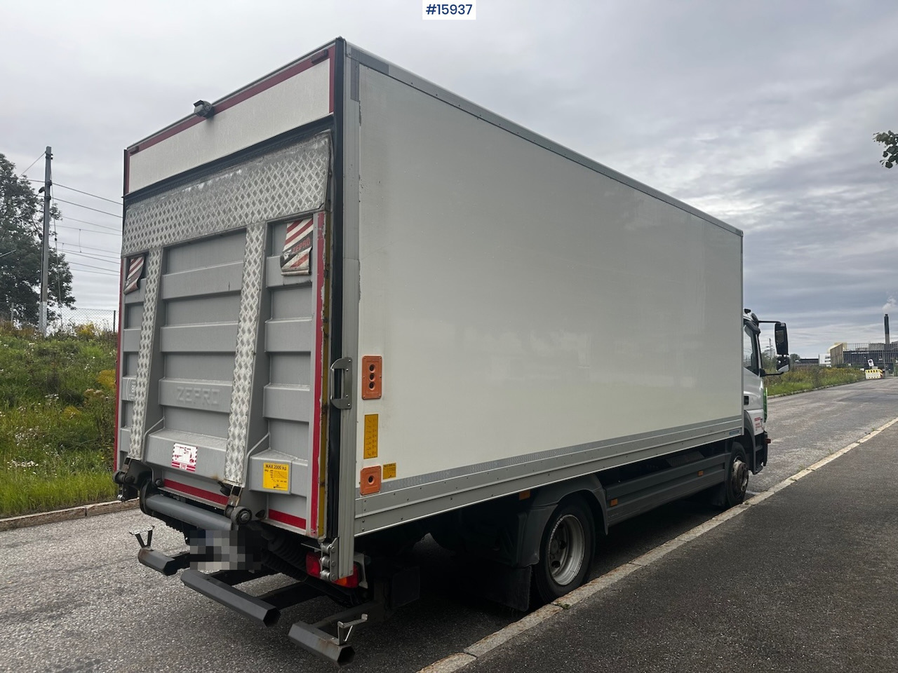 Mercedes Atego - Kapalı kasa kamyon: fotoğraf 5 Mercedes Atego - Kapalı kasa kamyon: fotoğraf 5