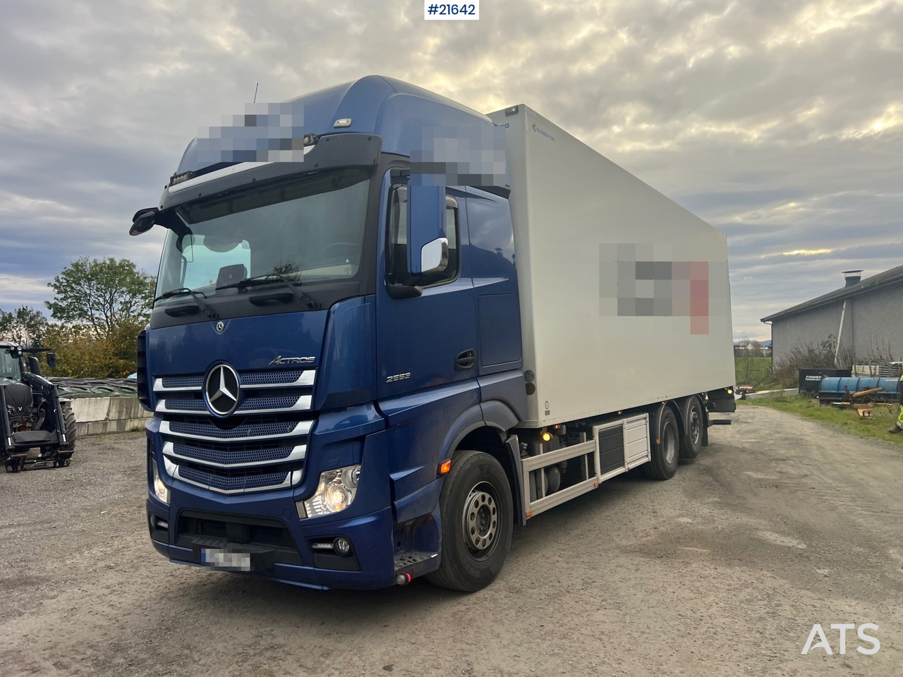 Mercedes-Benz Actrox 6x2 skapbil m/ kjøl/frys aggregat - Kapalı kasa kamyon: fotoğraf 2 Mercedes-Benz Actrox 6x2 skapbil m/ kjøl/frys aggregat - Kapalı kasa kamyon: fotoğraf 2