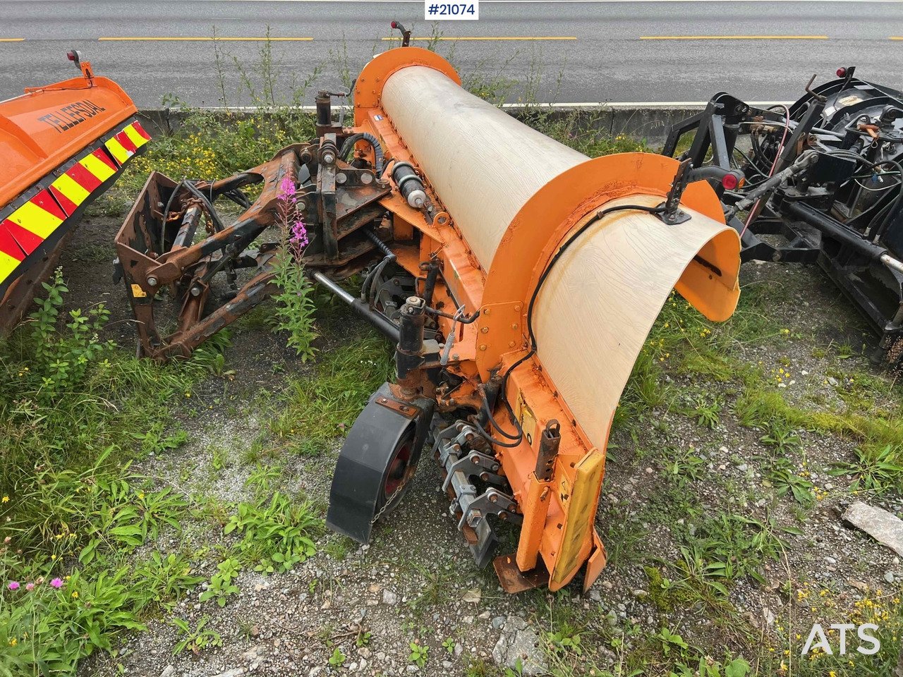 Tellefsdal M70 - Kar küreme bıçağı: fotoğraf 4 Tellefsdal M70 - Kar küreme bıçağı: fotoğraf 4