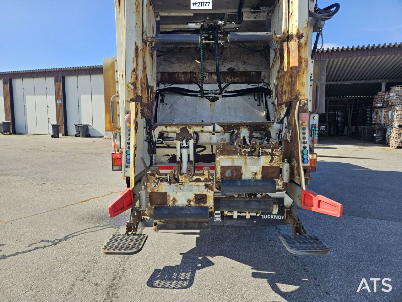 Volvo FM370 6x2 1-kammer komprimatorbil med Zoeller påbygg - Çöp kamyonu: fotoğraf 4 Volvo FM370 6x2 1-kammer komprimatorbil med Zoeller påbygg - Çöp kamyonu: fotoğraf 4