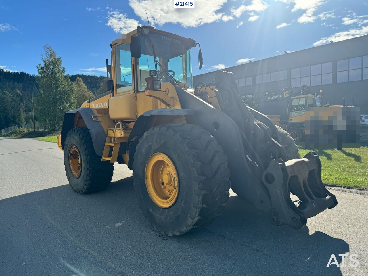 Tekerlekli yükleyici Volvo L110E: fotoğraf 8 Tekerlekli yükleyici Volvo L110E: fotoğraf 8