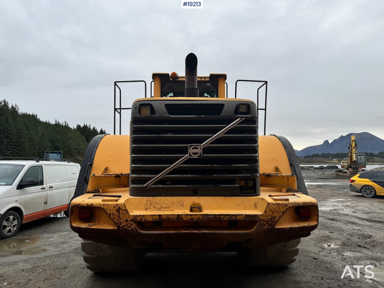 Volvo L220F - Tekerlekli yükleyici: fotoğraf 5 Volvo L220F - Tekerlekli yükleyici: fotoğraf 5