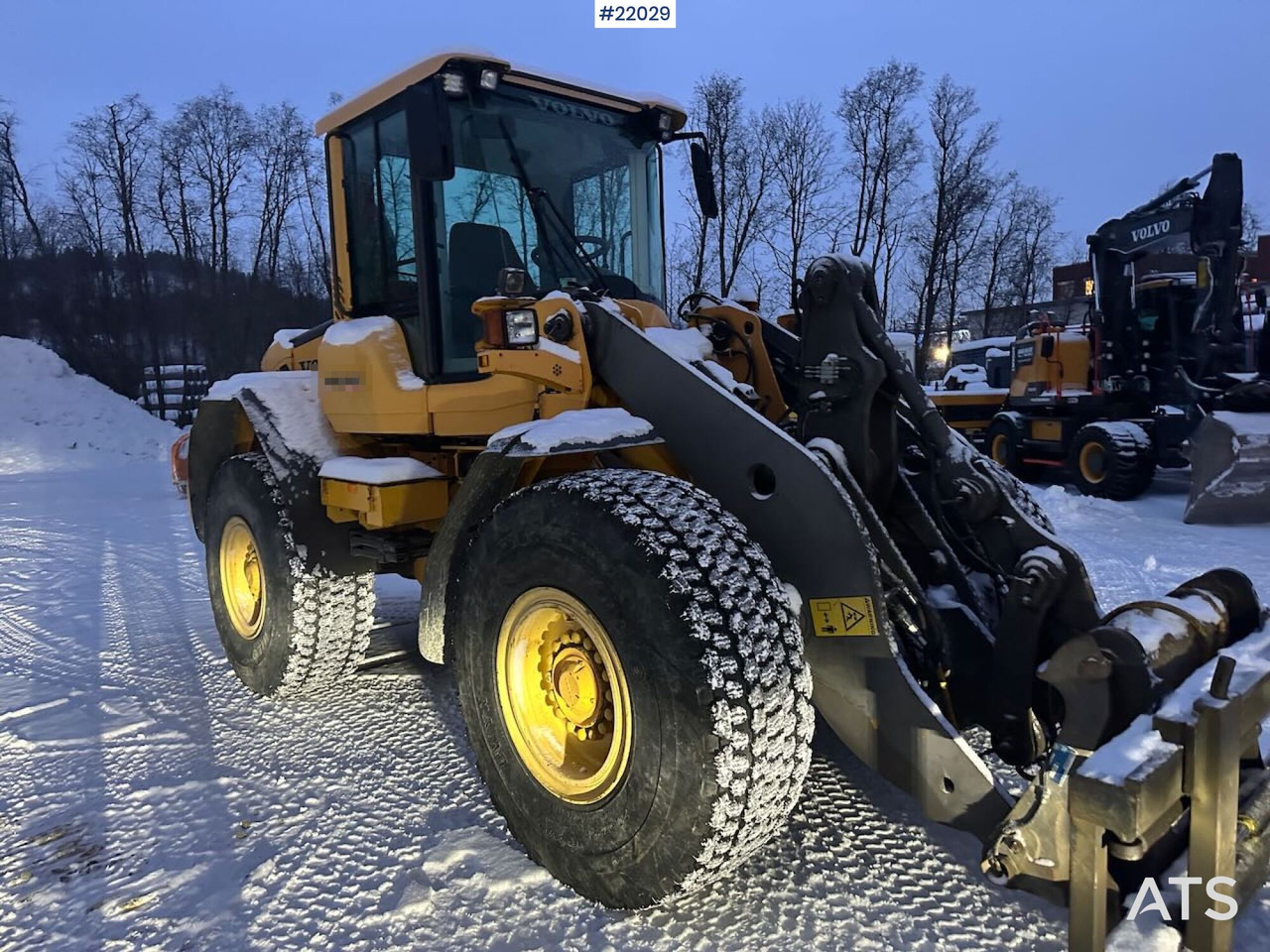 Volvo L70F hjullaster m/ vinter- og sommerdekk og planeringskuffe. En eier! Se video - Tekerlekli yükleyici: fotoğraf 1 Volvo L70F hjullaster m/ vinter- og sommerdekk og planeringskuffe. En eier! Se video - Tekerlekli yükleyici: fotoğraf 1