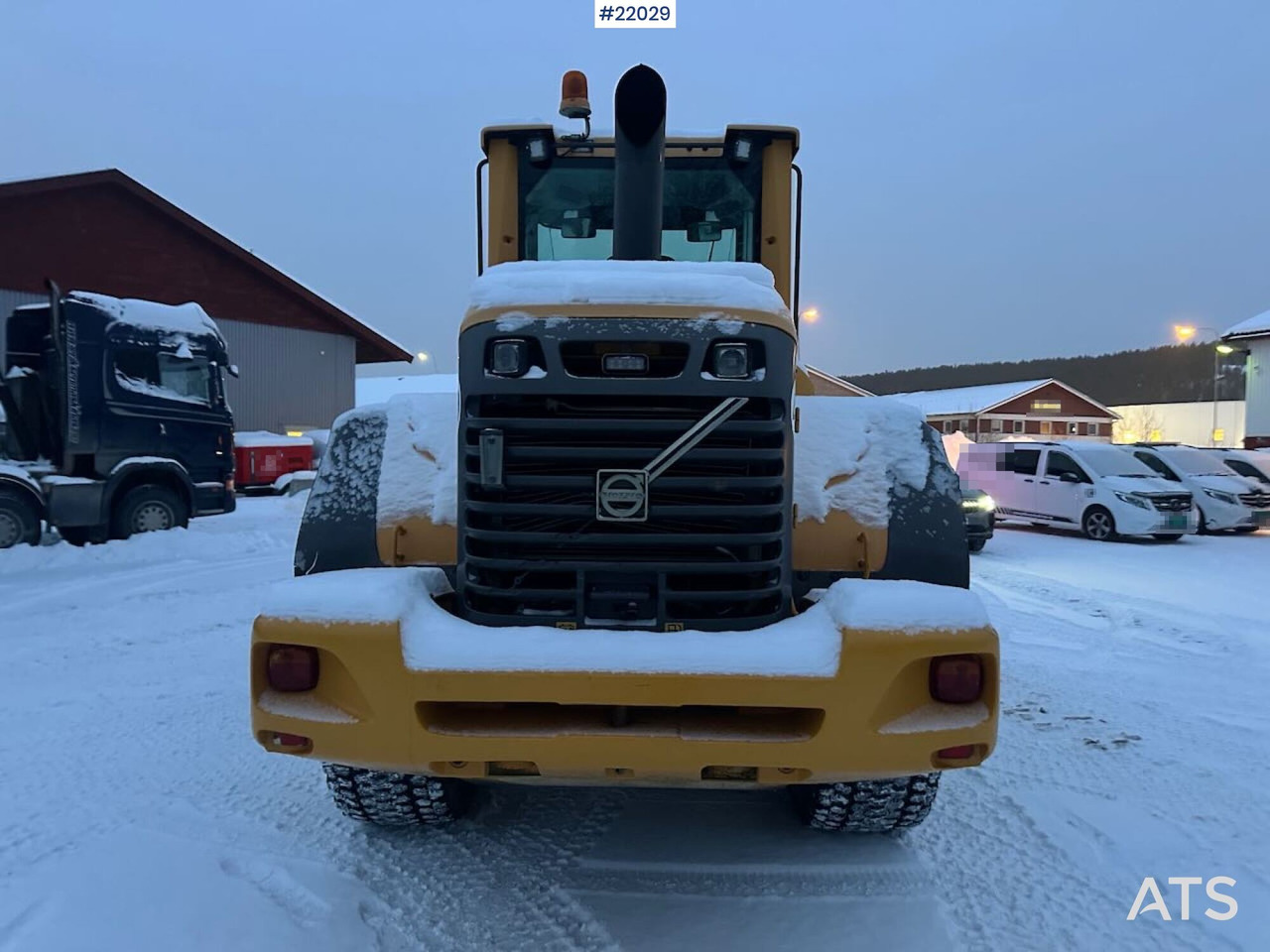 Volvo L70F hjullaster m/ vinter- og sommerdekk og planeringskuffe. En eier! Se video - Tekerlekli yükleyici: fotoğraf 5 Volvo L70F hjullaster m/ vinter- og sommerdekk og planeringskuffe. En eier! Se video - Tekerlekli yükleyici: fotoğraf 5