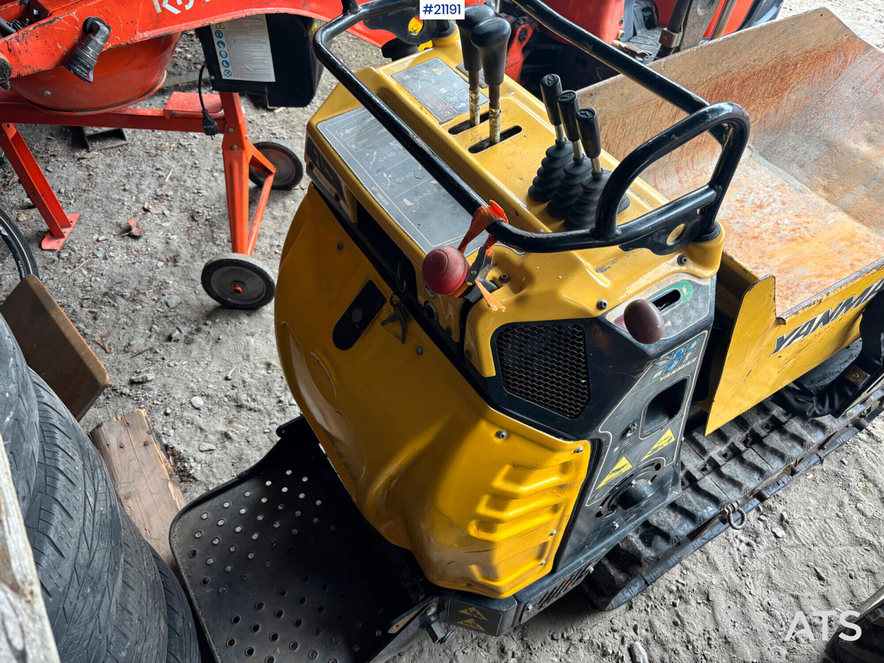 Yanmar C08 - Paletli damper: fotoğraf 5 Yanmar C08 - Paletli damper: fotoğraf 5