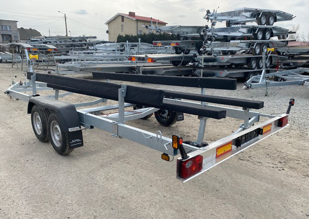 Boro PRZYCZEPA PODŁODZIOWA STYL AMERYKAŃSKI 7,30m - Tekne römorku: fotoğraf 4 Boro PRZYCZEPA PODŁODZIOWA STYL AMERYKAŃSKI 7,30m - Tekne römorku: fotoğraf 4