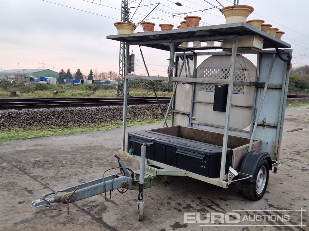 2000 Nissen Single Axle Traffic Control Trailer - İnşaat ekipmanı, Römork: fotoğraf 1 2000 Nissen Single Axle Traffic Control Trailer - İnşaat ekipmanı, Römork: fotoğraf 1