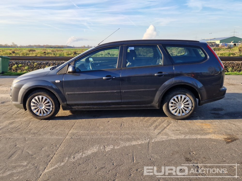 2007 Ford Focus - Binek araba: fotoğraf 2 2007 Ford Focus - Binek araba: fotoğraf 2