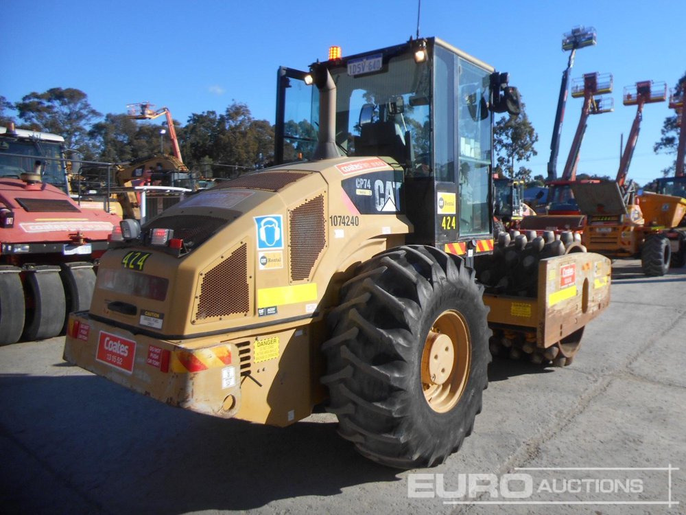 2011 CAT CP74 - Silindir makinesi: fotoğraf 1 2011 CAT CP74 - Silindir makinesi: fotoğraf 1