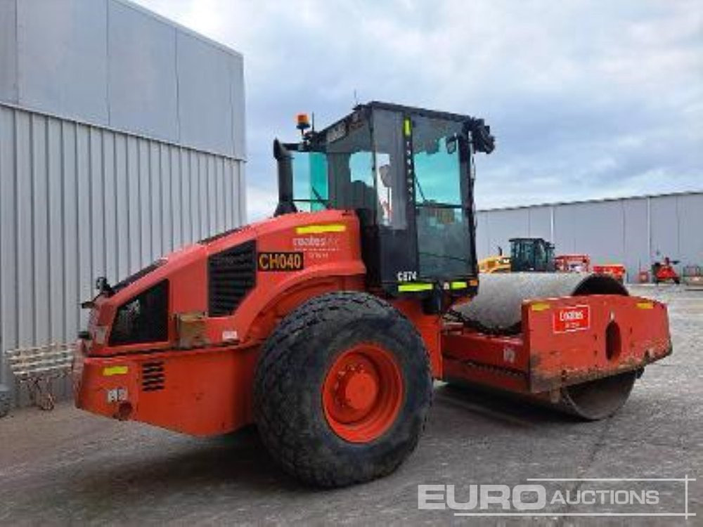 2011 CAT CS74 - Silindir makinesi: fotoğraf 1 2011 CAT CS74 - Silindir makinesi: fotoğraf 1