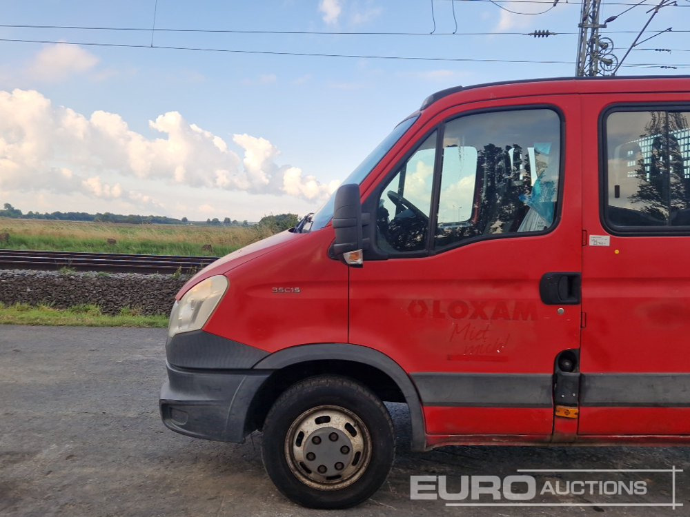 2013 Iveco Crew Cab Pick Up, Automatic Gearbox, Drop side - Açık kasa kamyonet: fotoğraf 3 2013 Iveco Crew Cab Pick Up, Automatic Gearbox, Drop side - Açık kasa kamyonet: fotoğraf 3