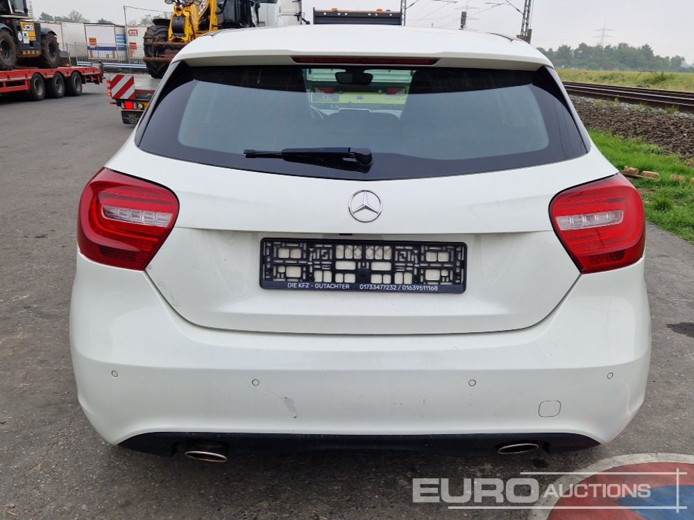 2013 Mercedes Benz A180 - Binek araba: fotoğraf 4 2013 Mercedes Benz A180 - Binek araba: fotoğraf 4