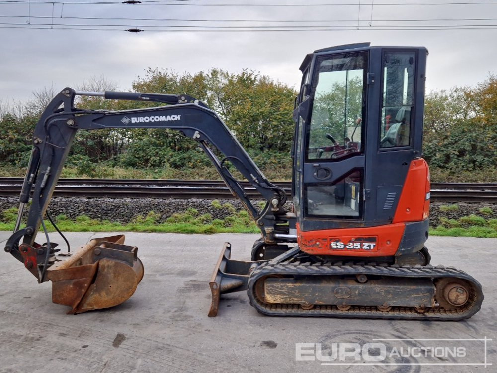Eurocomach ES35ZT - Mini ekskavatör: fotoğraf 2 Eurocomach ES35ZT - Mini ekskavatör: fotoğraf 2