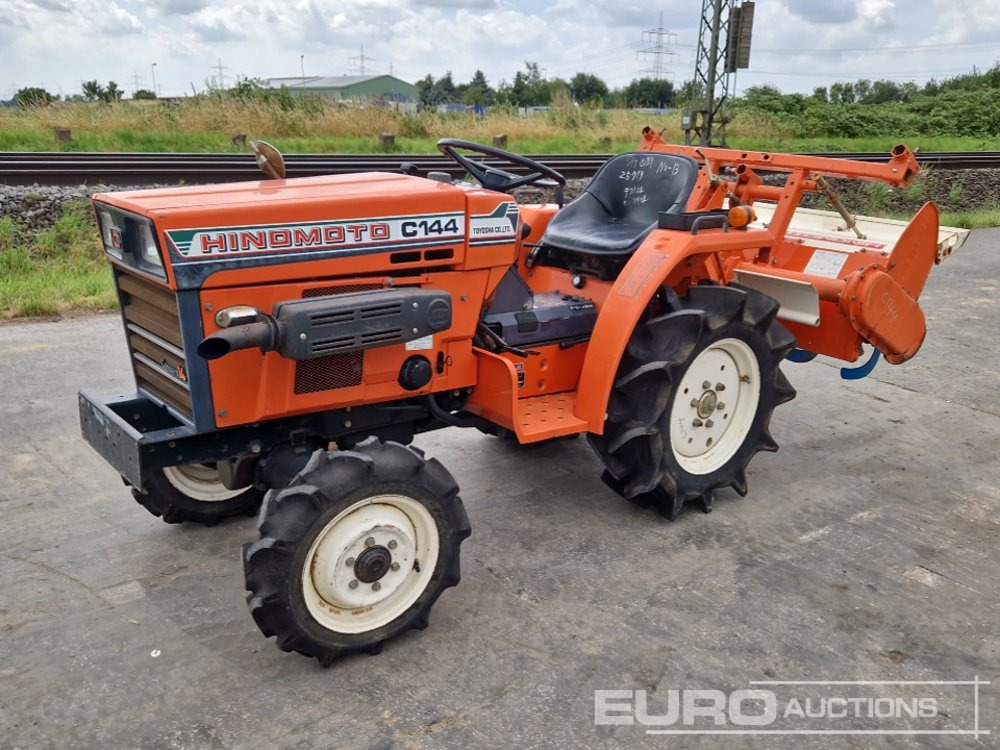 Hinomoto C144 - Küçük traktör: fotoğraf 1 Hinomoto C144 - Küçük traktör: fotoğraf 1