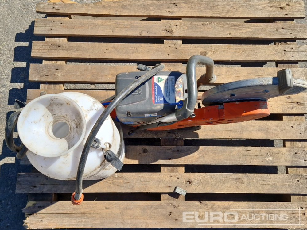 Husqvarna K770 Handheld Quickcut Saw with Water Sprayer - Asfalt döşeme aracı: fotoğraf 3 Husqvarna K770 Handheld Quickcut Saw with Water Sprayer - Asfalt döşeme aracı: fotoğraf 3