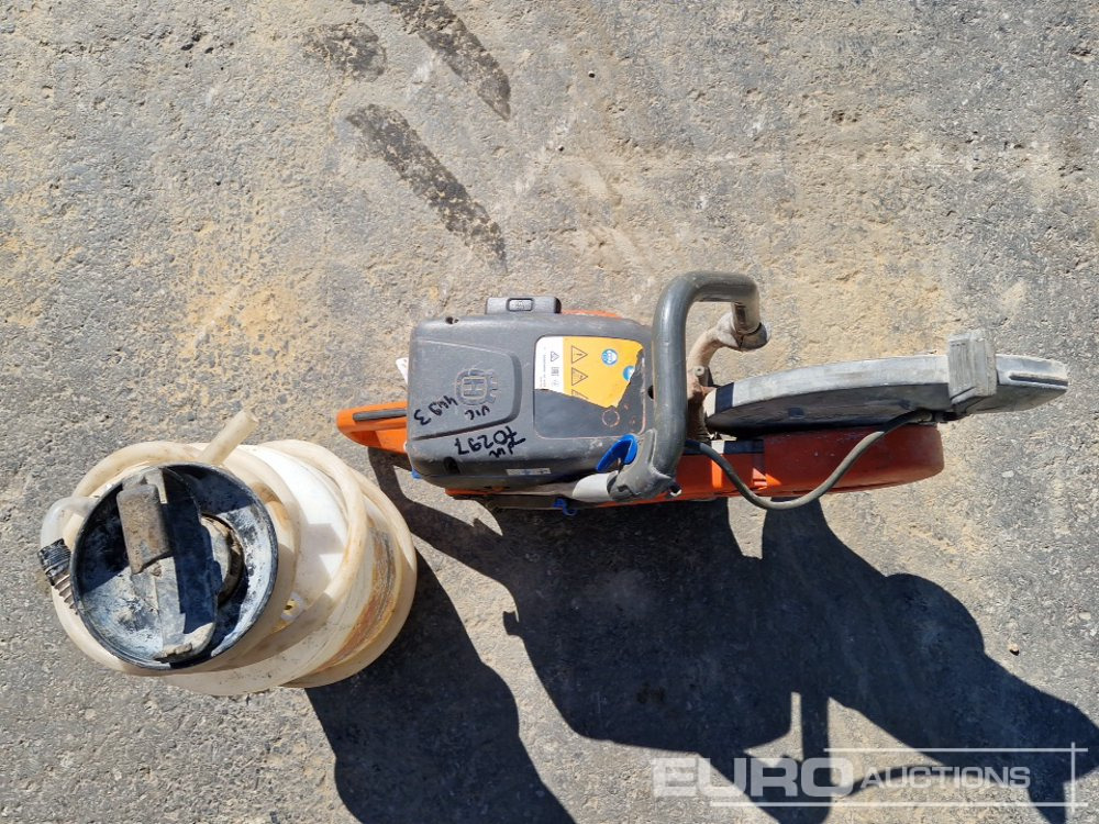 Husqvarna K770 Handheld Quickcut Saw with Water Sprayer - Asfalt döşeme aracı: fotoğraf 3 Husqvarna K770 Handheld Quickcut Saw with Water Sprayer - Asfalt döşeme aracı: fotoğraf 3