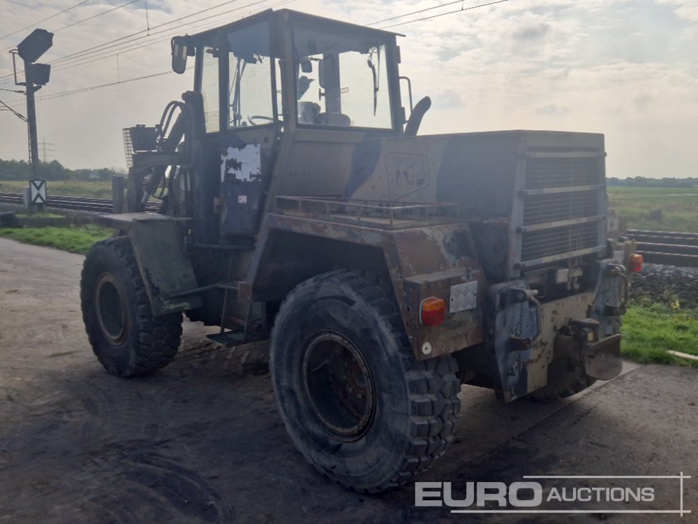 JCB 410M - Tekerlekli yükleyici: fotoğraf 3 JCB 410M - Tekerlekli yükleyici: fotoğraf 3