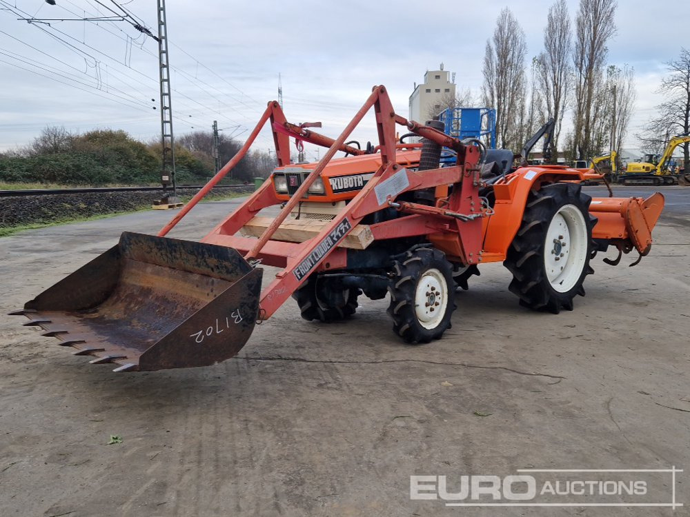 Kubota B1702 - Küçük traktör: fotoğraf 1 Kubota B1702 - Küçük traktör: fotoğraf 1