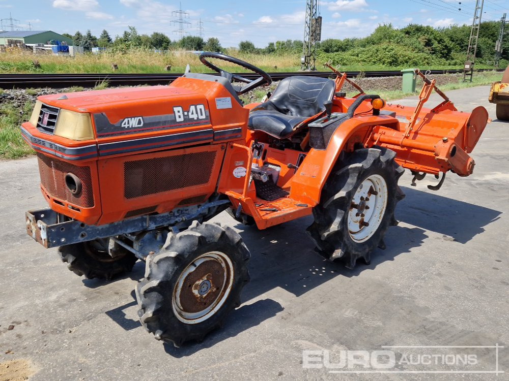 Kubota B40 - Küçük traktör: fotoğraf 1 Kubota B40 - Küçük traktör: fotoğraf 1