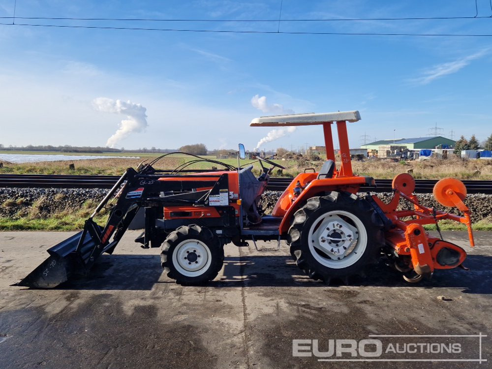Kubota GL25 - Küçük traktör: fotoğraf 2 Kubota GL25 - Küçük traktör: fotoğraf 2