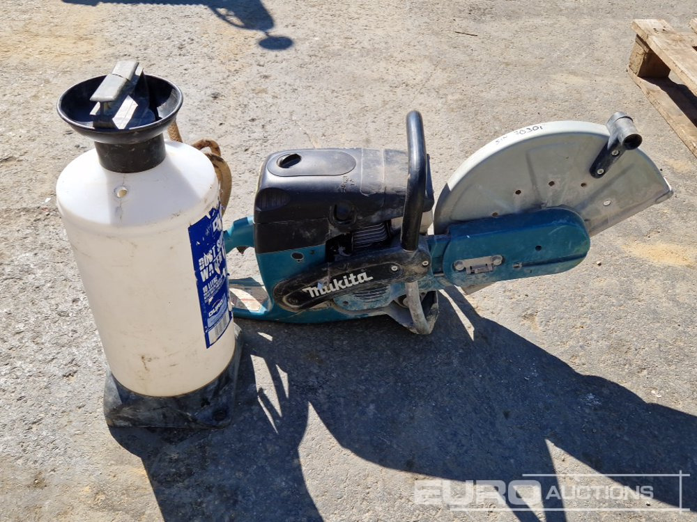 Makita EK7301 Handheld Quickcut Saw with Water Sprayer - Asfalt döşeme aracı: fotoğraf 2 Makita EK7301 Handheld Quickcut Saw with Water Sprayer - Asfalt döşeme aracı: fotoğraf 2