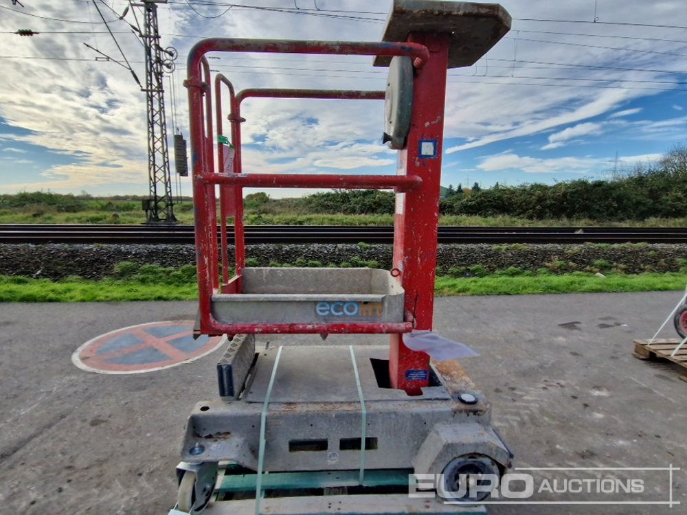 Power Tower Vertical Mast Lift - Dikey platform: fotoğraf 4 Power Tower Vertical Mast Lift - Dikey platform: fotoğraf 4