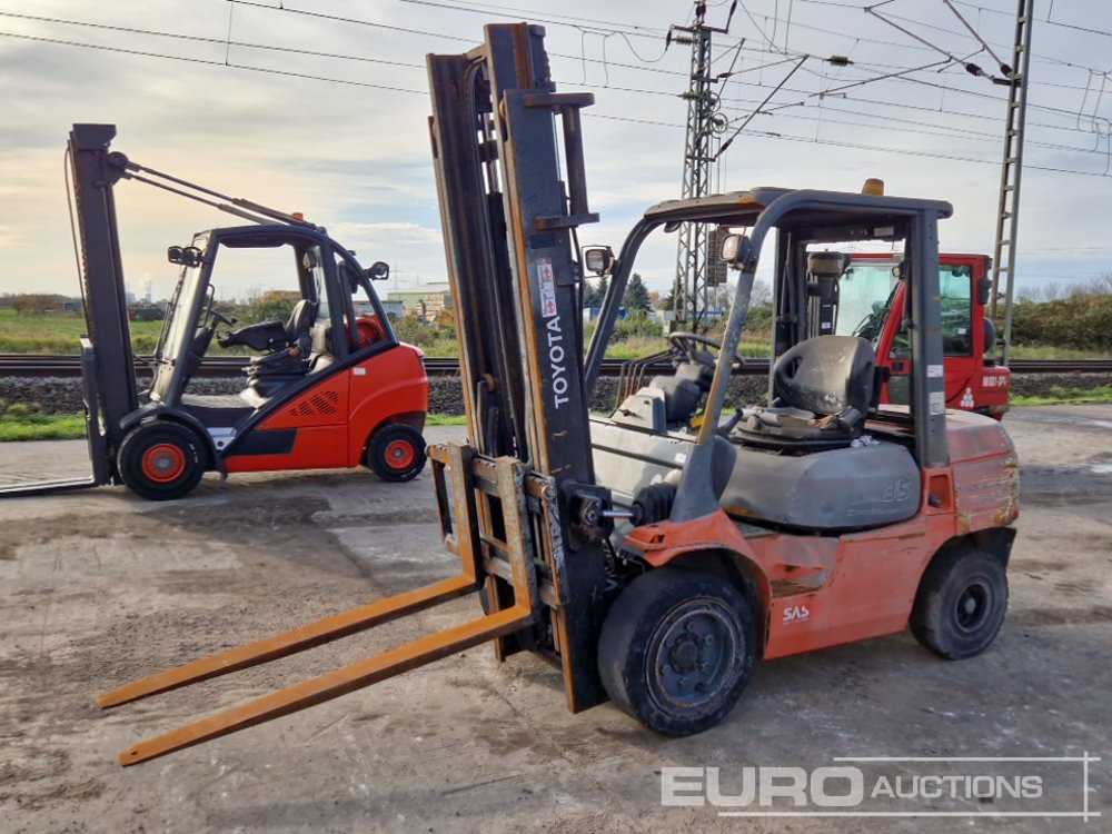 Toyota 02-7FDFJ35 - Forklift: fotoğraf 1 Toyota 02-7FDFJ35 - Forklift: fotoğraf 1