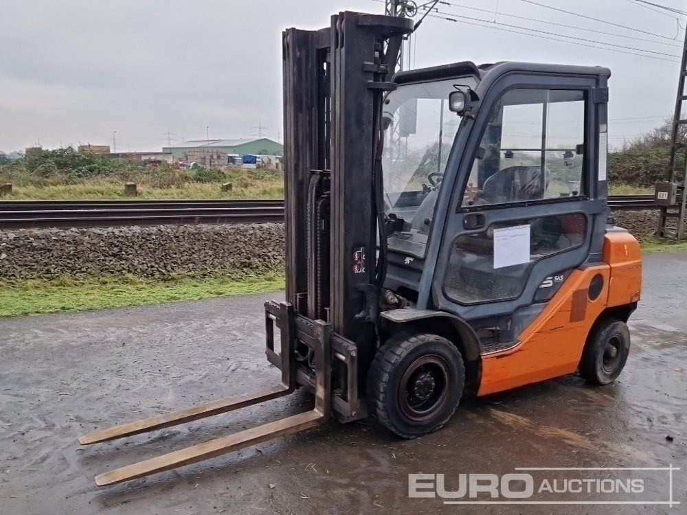 Toyota 02-8FGF25 - Forklift: fotoğraf 1 Toyota 02-8FGF25 - Forklift: fotoğraf 1