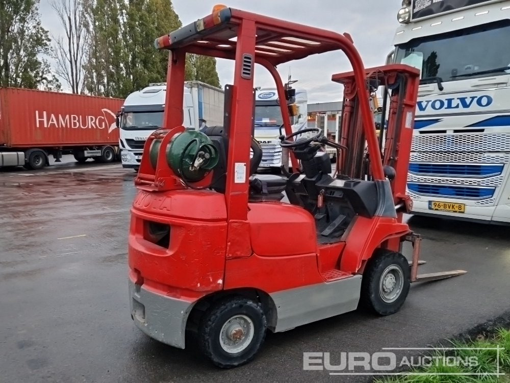 Toyota 42-7FGF15 - Forklift: fotoğraf 4 Toyota 42-7FGF15 - Forklift: fotoğraf 4